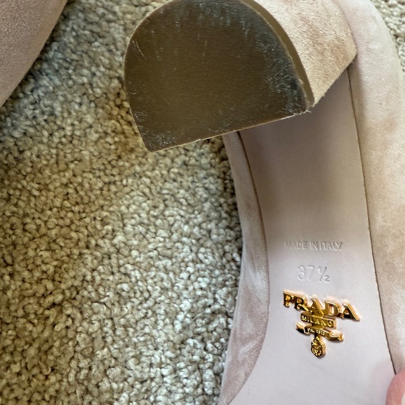 Prada Elegant Tan Women\'s Pumps main image 4